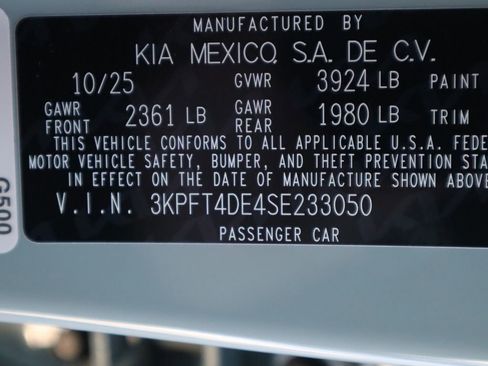 New 2025 Kia K4 LXS image 43