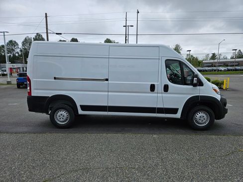 New 2026 RAM ProMaster 2500 FWD image 6