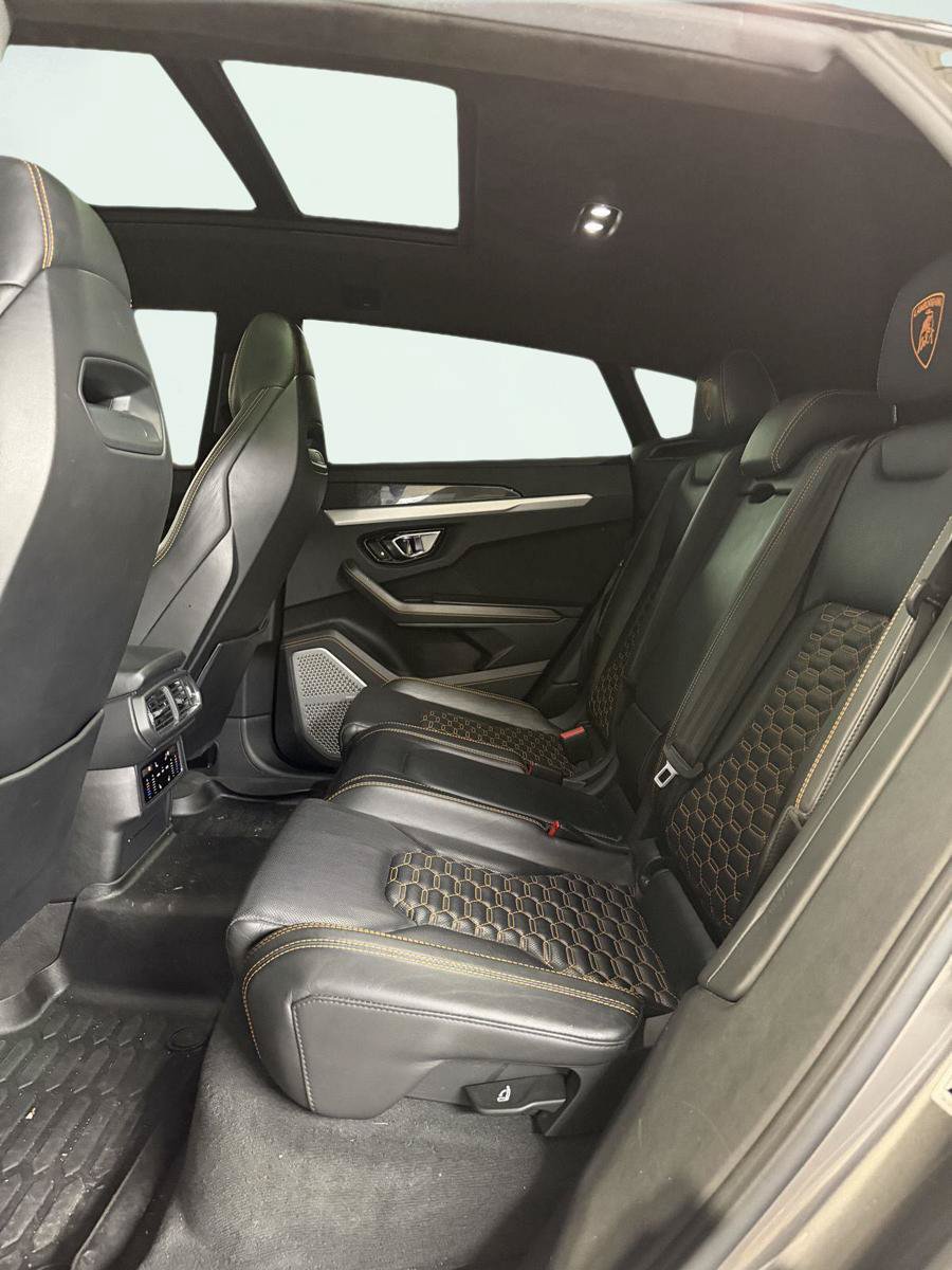 Used 2021 Lamborghini Urus AWD/4WD image 11