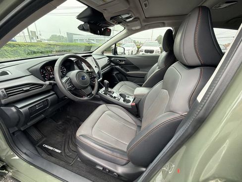 Used 2024 Subaru Crosstrek 2.5i Limited w/ Crosstrek Mirror Package AWD/4WD image 10