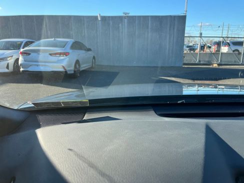 Used 2025 Toyota Camry LE image 34