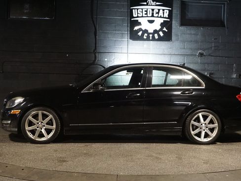 Used 2014 Mercedes-Benz C 250 Sedan image 3