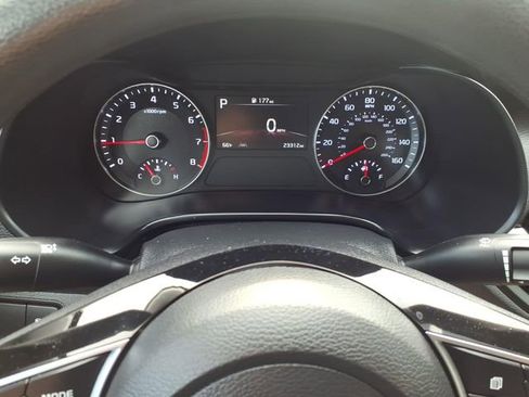 Used 2024 Kia Forte LXS w/ LXS Technology Package FWD image 14