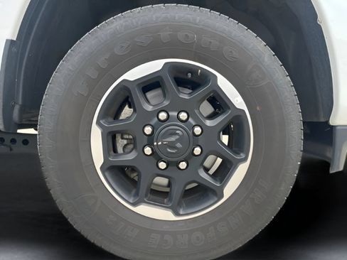 Used 2025 RAM 3500 Laramie AWD/4WD image 30