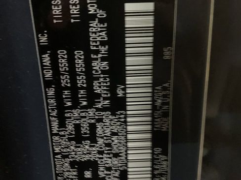 Used 2024 Toyota Grand Highlander Limited image 32