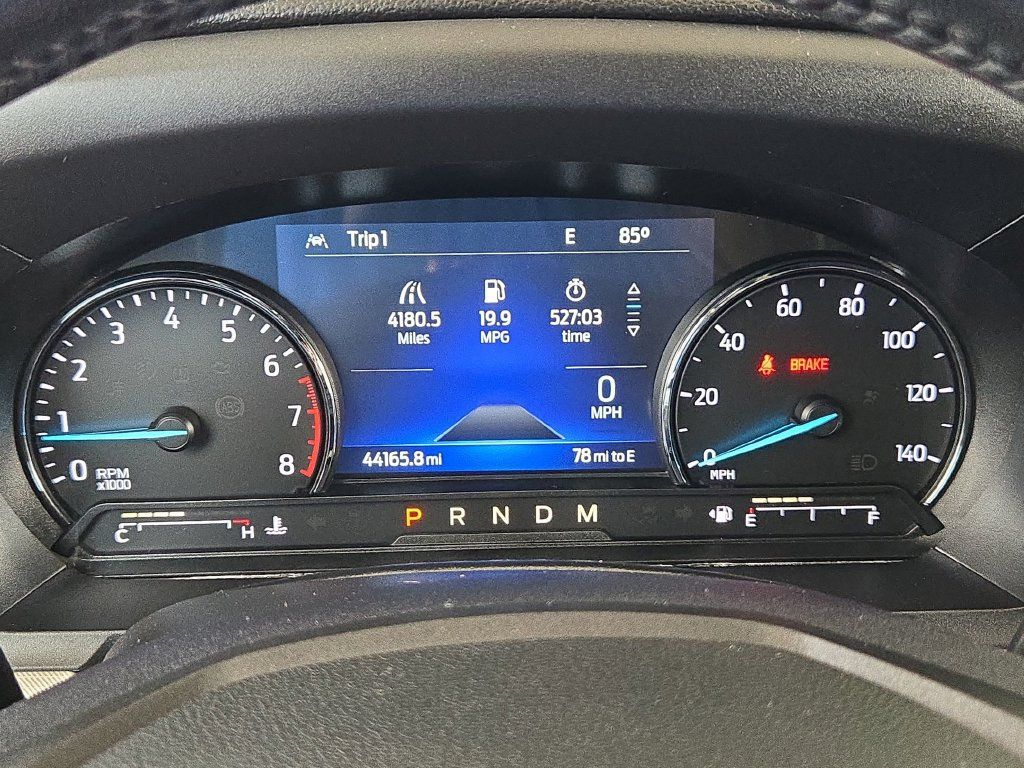 Used 2020 Ford Explorer XLT w/ Equipment Group 202A AWD/4WD image 24