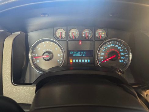 Used 2010 Ford F150 XLT image 22