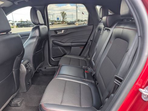 Used 2025 Ford Escape ST-Line Select AWD/4WD image 21