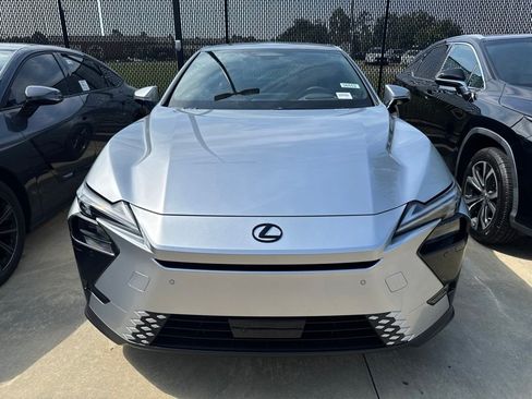 New 2026 Lexus ES 350h w/ Cold Area Package FWD image 3