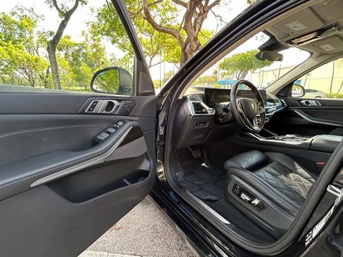 Used 2025 BMW X7 xDrive40i AWD/4WD image 15