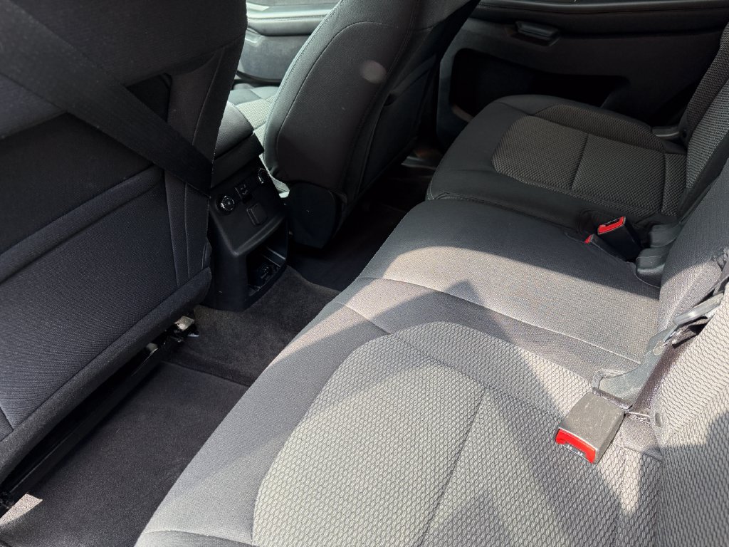 Used 2018 Ford Explorer XLT AWD/4WD image 22