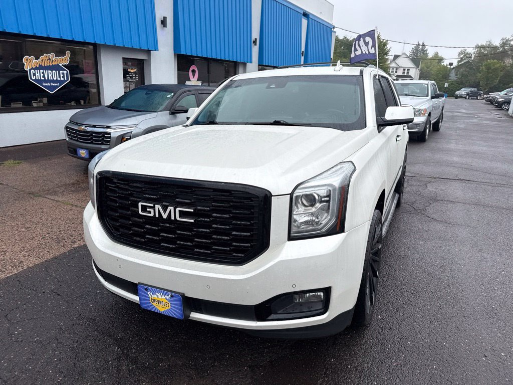 Used 2017 GMC Yukon Denali AWD/4WD image 3