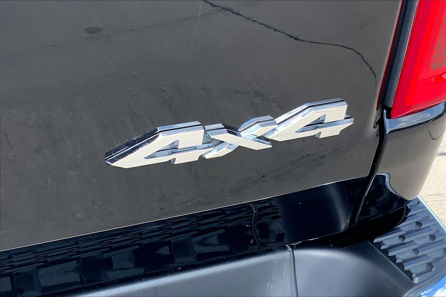Used 2025 RAM 1500 Limited AWD/4WD image 9