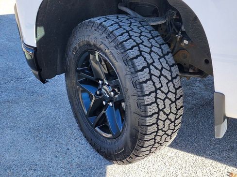 Used 2021 Chevrolet Silverado 1500 Custom Trail Boss image 31