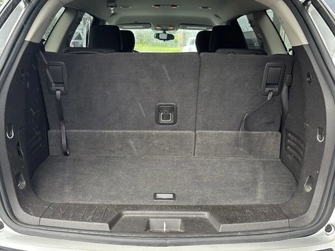 Used 2013 Chevrolet Traverse LT w/ All-Star Edition FWD image 13
