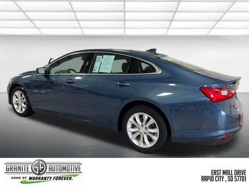 Used 2024 Chevrolet Malibu LT FWD image 3