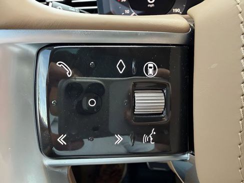 Certified 2024 Land Rover Range Rover SV AWD/4WD image 17