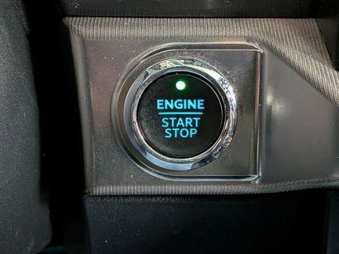 Certified 2023 Ford F150 Raptor image 29