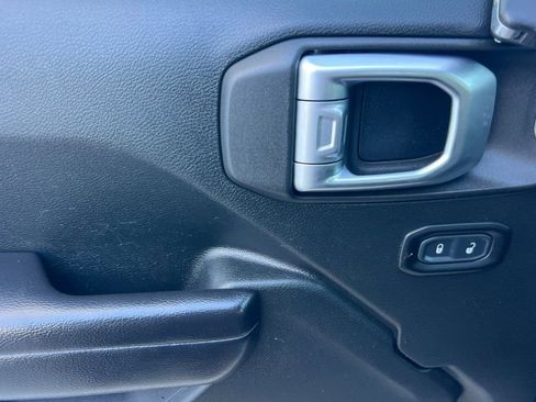 Used 2020 Jeep Wrangler Unlimited Sport S AWD/4WD image 8