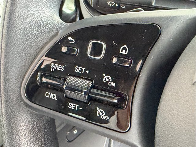 Used 2024 Mercedes-Benz Sprinter 2500 image 25