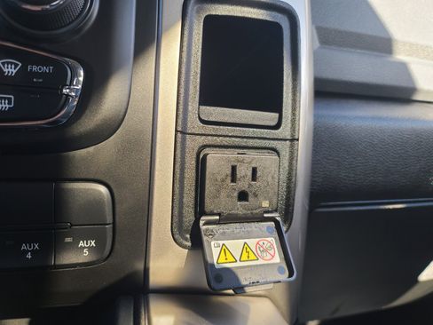 Used 2018 RAM 2500 Big Horn w/ Harvest Edition image 19