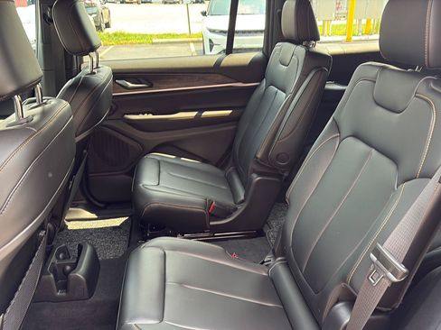 Used 2026 Jeep Grand Cherokee L Limited AWD/4WD image 34