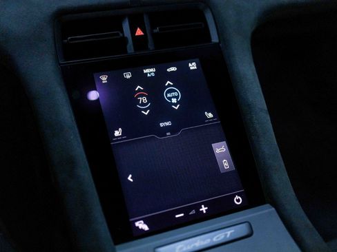 Used 2025 Porsche Taycan Turbo GT image 61