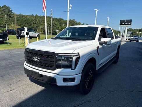 Used 2025 Ford F150 Lariat w/ Equipment Group 502A High AWD/4WD image 10