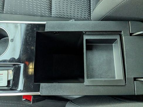 Used 2025 Chevrolet Equinox LT image 27