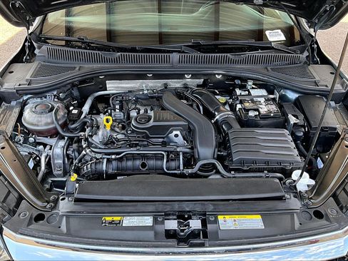 Used 2024 Volkswagen Jetta SE FWD image 29