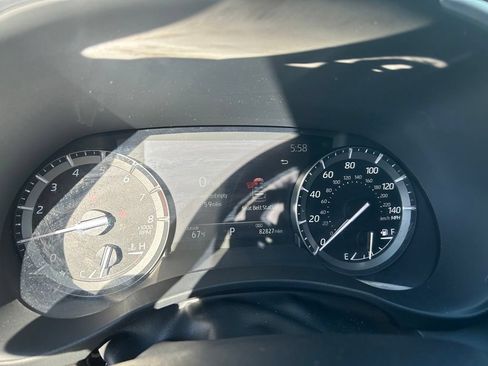 Used 2021 Toyota Highlander XLE AWD/4WD image 17