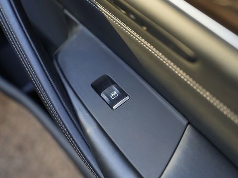 Used 2019 BMW 540i xDrive w/ M Sport Package AWD/4WD image 37