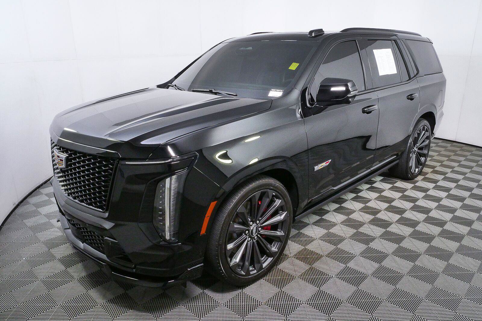 Used 2025 Cadillac Escalade V w/ LPO, Floor Liner Package AWD/4WD image 25