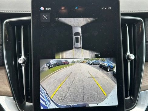 Used 2025 Volvo XC90 B6 Plus AWD/4WD image 29