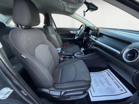 Used 2023 Kia Forte LXS FWD image 14