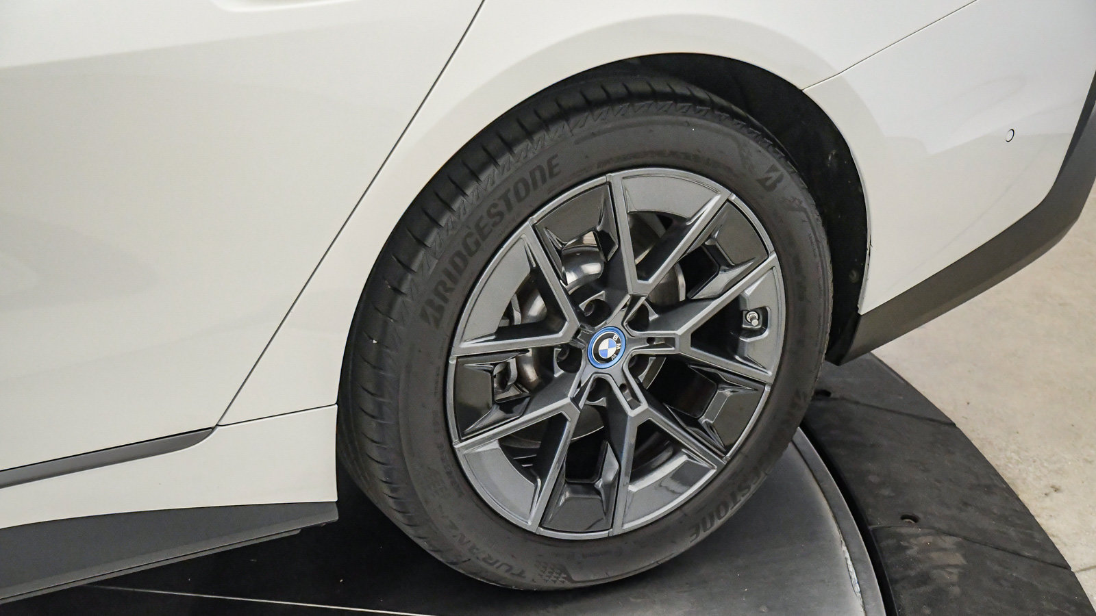 Certified 2024 BMW i4 eDrive35 w/ Convenience Package RWD image 11