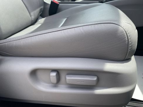 Used 2022 Honda Pilot Elite image 10