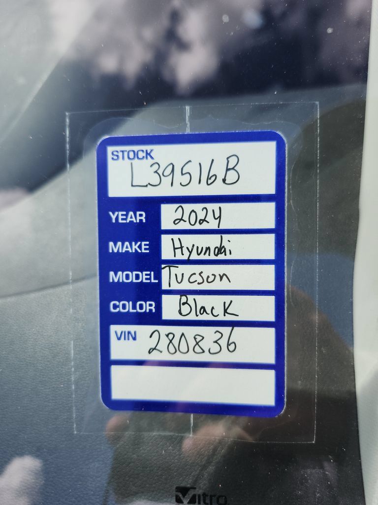 Certified 2024 Hyundai Tucson SEL FWD image 6