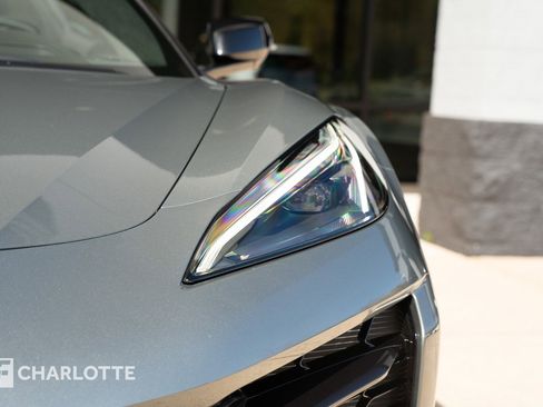 Used 2023 Chevrolet Corvette Z06 image 5