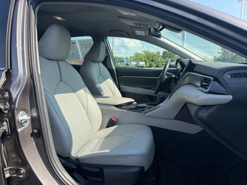 Certified 2023 Toyota Camry SE AWD/4WD image 18