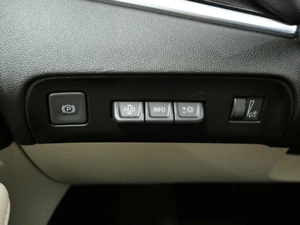 Used 2023 Buick Enclave Premium w/ Trailering Package, 5000 lbs. AWD/4WD image 25