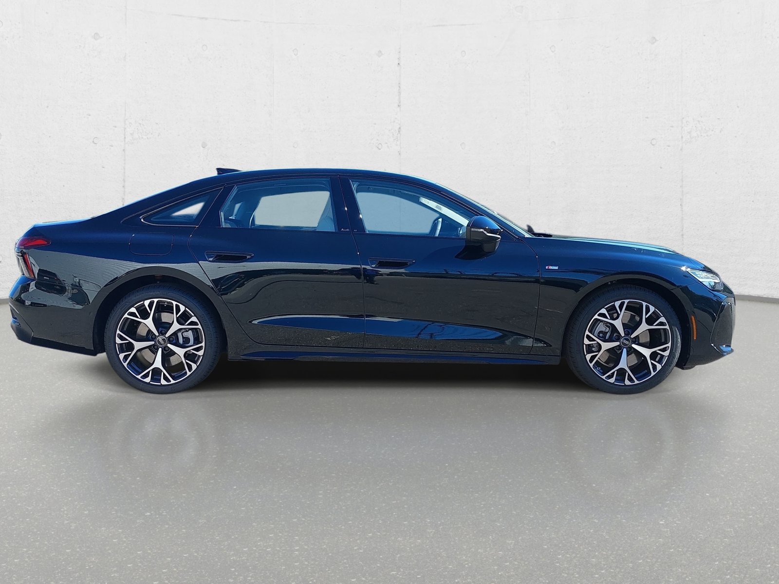 New 2026 Audi A6 Premium Plus AWD/4WD image 4