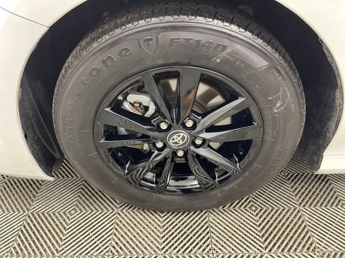 Used 2025 Toyota Camry LE image 34