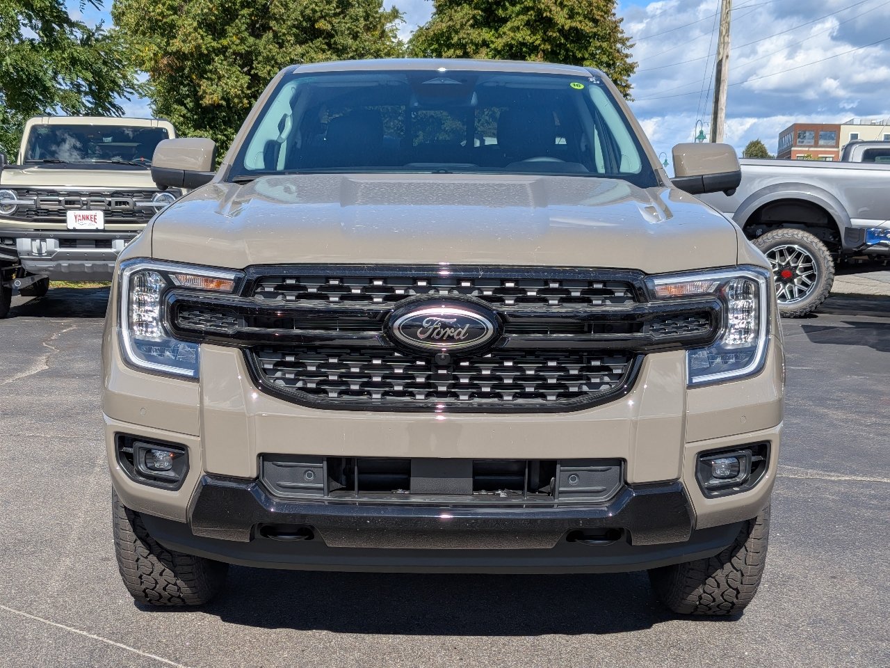 New 2026 Ford Ranger Lariat w/ Black Appearance Package AWD/4WD image 9