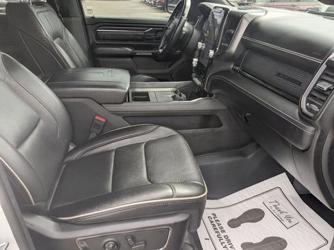 Used 2022 RAM 1500 Limited w/ Body-Colour Bumper Group image 32