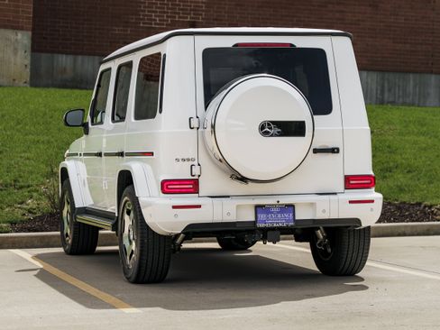 Used 2025 Mercedes-Benz G 550 image 5
