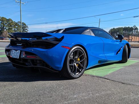 Used 2021 McLaren 720S Luxury RWD image 9