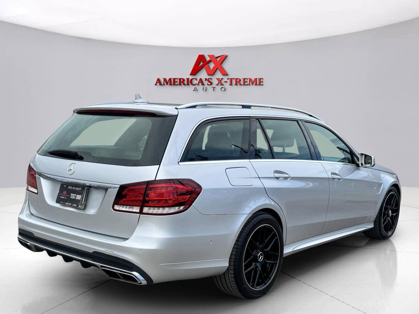 Used 2014 Mercedes-Benz E 63 AMG S-Model image 5
