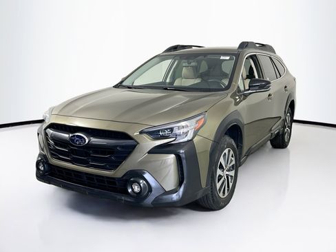Used 2023 Subaru Outback Premium AWD/4WD image 1