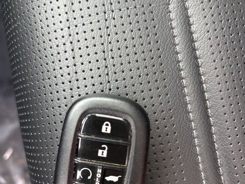 Used 2023 Honda CR-V EX-L image 30